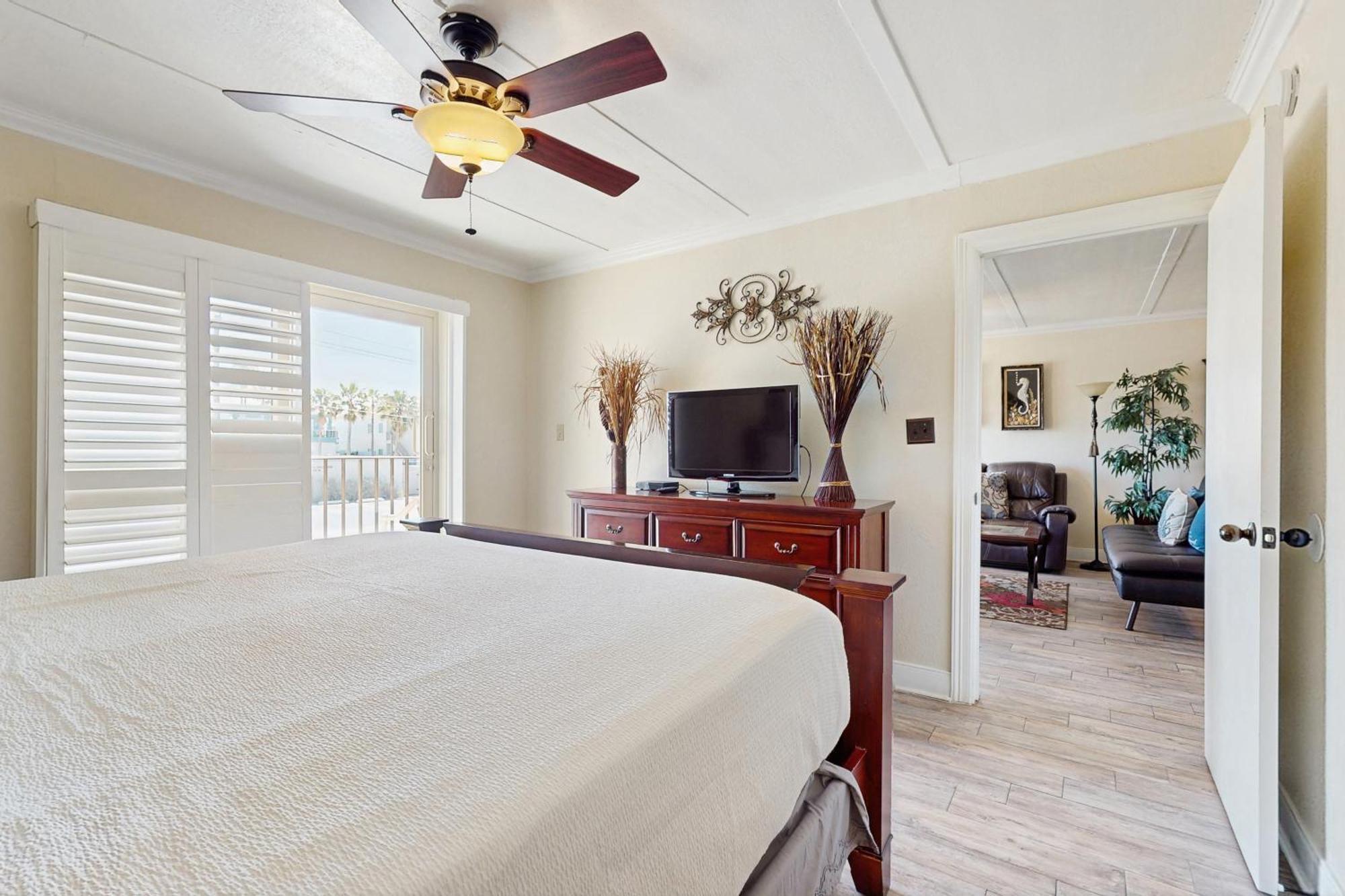 Palm Tree Escape Apartment South Padre Island Exterior photo